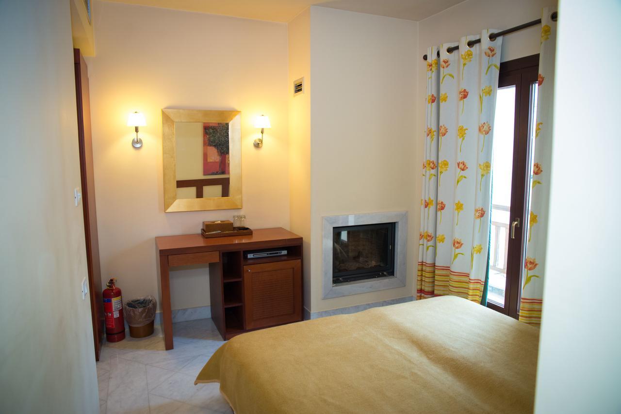 Maritsas Hotel & Suites Portaria  Exterior photo